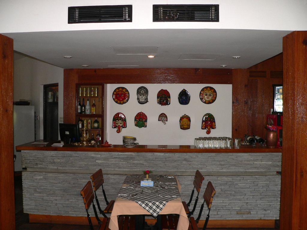 Hotel Trek-O-Tel Pokhara Esterno foto