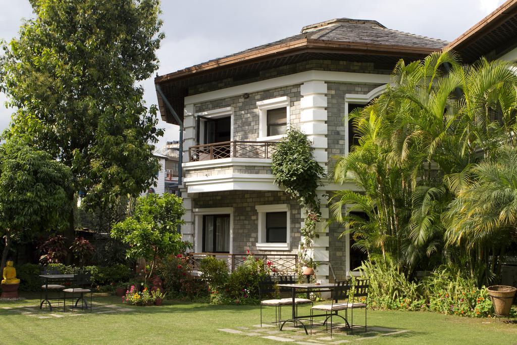Hotel Trek-O-Tel Pokhara Esterno foto