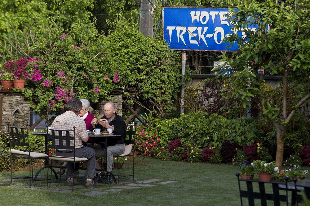 Hotel Trek-O-Tel Pokhara Esterno foto