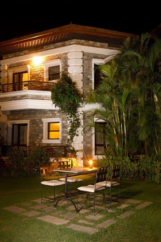 Hotel Trek-O-Tel Pokhara Esterno foto